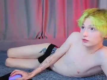Freechat kessy_white on Chaturbate