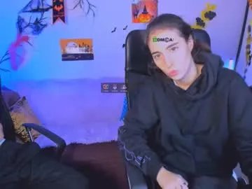 Freechat khloebeauty on Chaturbate