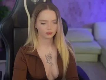 Away kira0541 on Chaturbate