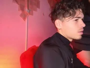 kisstarxxx on Chaturbate 