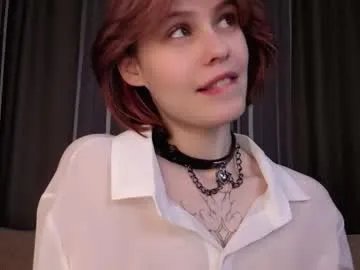 Freechat krissyhei on Chaturbate