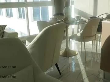 Freechat laurensaenz on Chaturbate