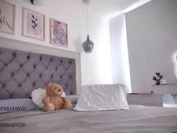 Freechat laurensaenz on Chaturbate