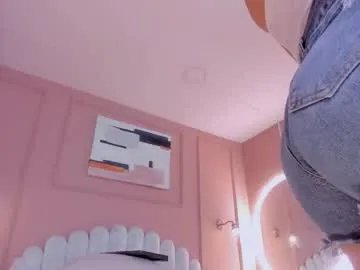 Freechat lia_ass on Chaturbate