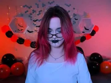 Freechat liana_kisses on Chaturbate