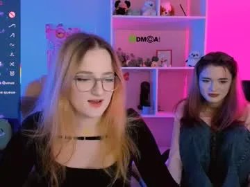 Freechat liana_kisses on Chaturbate