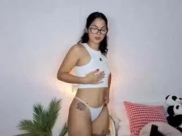 Freechat lilypanda on Chaturbate