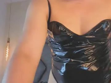 Freechat linda_saenz1 on Chaturbate