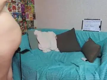 Freechat littleleen on Chaturbate