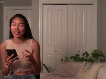 Freechat littlemiss_kira on Chaturbate