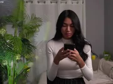 Freechat littlemiss_kira on Chaturbate