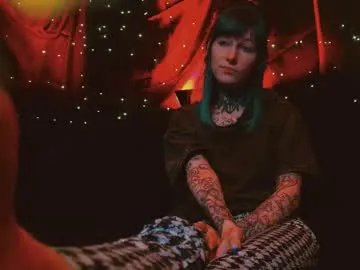 Freechat littlespacemouse on Chaturbate