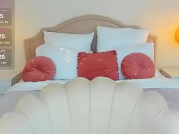 Freechat lorasaint on Chaturbate