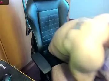 Away lordtroper on Chaturbate