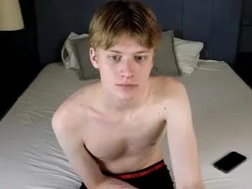 Freechat louie_evans on Chaturbate
