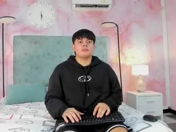 Freechat loverebels_ on Chaturbate