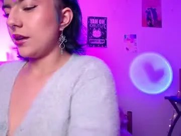 Freechat loving_alma on Chaturbate