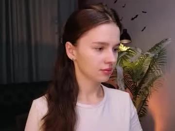 Group lunaolivia_ on Chaturbate