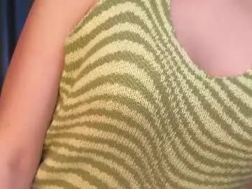 Group lunaolivia_ on Chaturbate