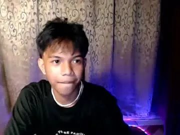 Freechat luxirfy_xx on Chaturbate