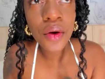 Freechat maryevans_ on Chaturbate