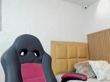 Freechat mayroberts on Chaturbate