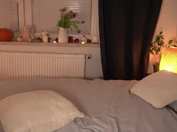 Freechat mermaids_ on Chaturbate