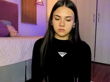 Freechat mia_nevaeh on Chaturbate