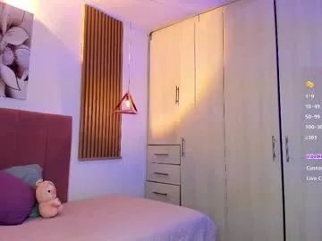 Freechat mia_nevaeh on Chaturbate