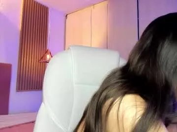 Freechat mia_nevaeh on Chaturbate