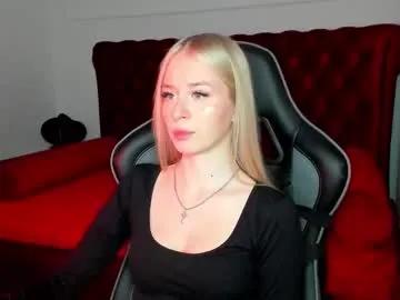 Freechat miagraces on Chaturbate