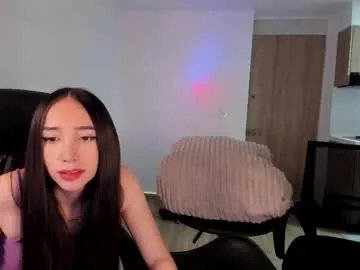 Freechat mikeyvioleta on Chaturbate