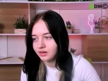 Freechat miki_ti on Chaturbate