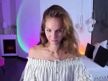 Freechat mirandaglow on Chaturbate