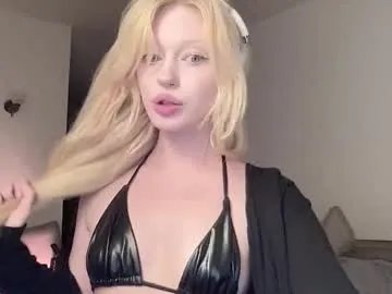 Freechat mollycodle on Chaturbate