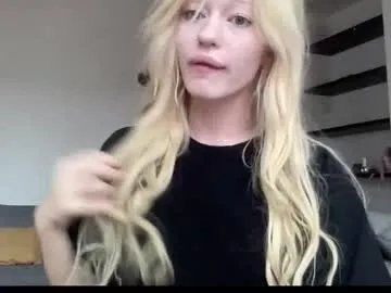 Freechat mollycodle on Chaturbate