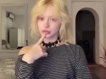 Freechat mollycodle on Chaturbate