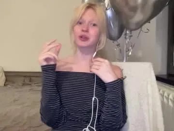 Freechat mollycodle on Chaturbate
