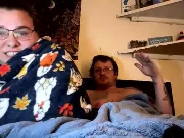 Freechat mommyndaddyplaytime on Chaturbate