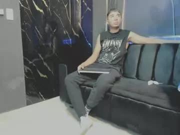 mr_maximo on Chaturbate 