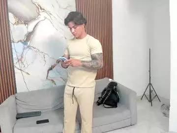mr_maximo on Chaturbate 