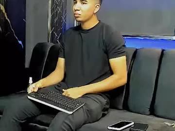 mr_maximo on Chaturbate 