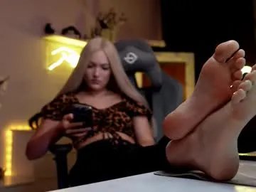 Freechat mrstenderbeast on Chaturbate