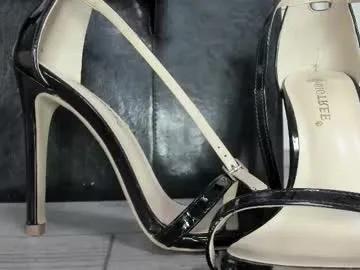 Freechat ms_enigma on Chaturbate