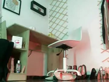 Freechat myla_sarah1 on Chaturbate