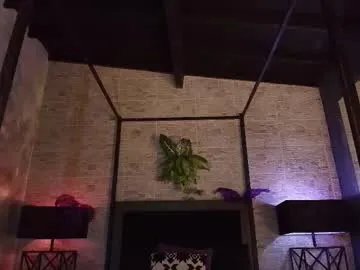 Freechat nayla_monroee on Chaturbate