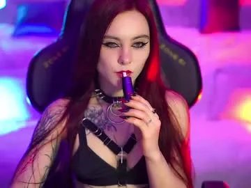 Private nelle_ on Chaturbate