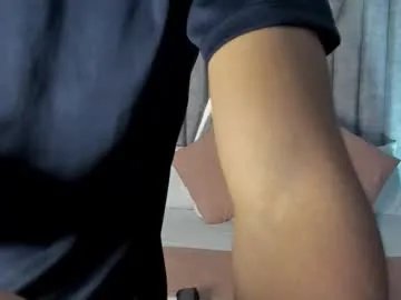 Freechat nicolaikarav on Chaturbate