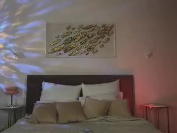 Freechat nicole_broown on Chaturbate