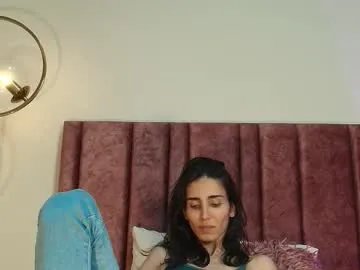 Freechat ninacavallli on Chaturbate